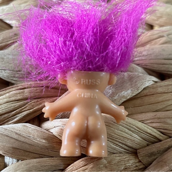 Vintage Treasure Troll pink hair small - Picture 2 of 3